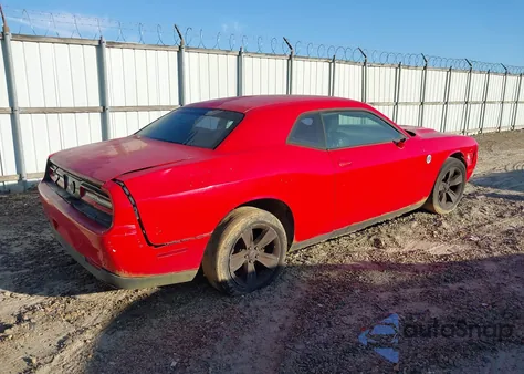 2016 Dodge Challenger Sxt z USA, uszkodzony, nr VIN 2C3CDZAG8GH195311